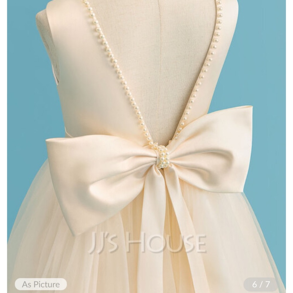WHITE Flower girl dress BNWT